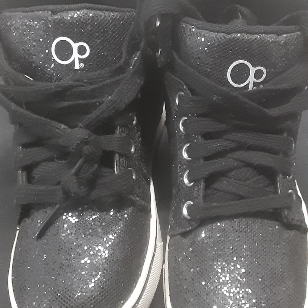 Girls high tops